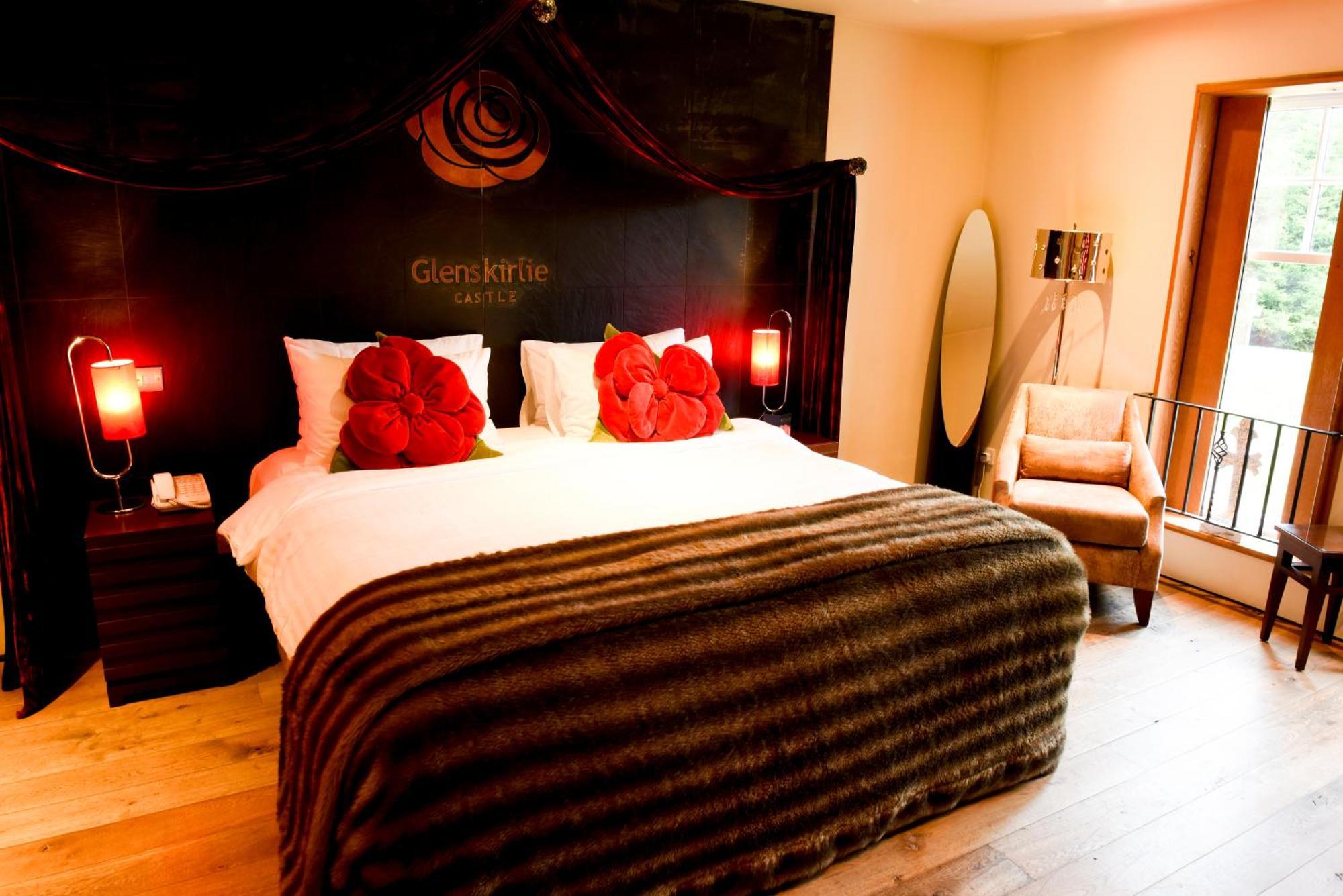 Glenskirlie Castle Hotel Banknock Ngoại thất bức ảnh